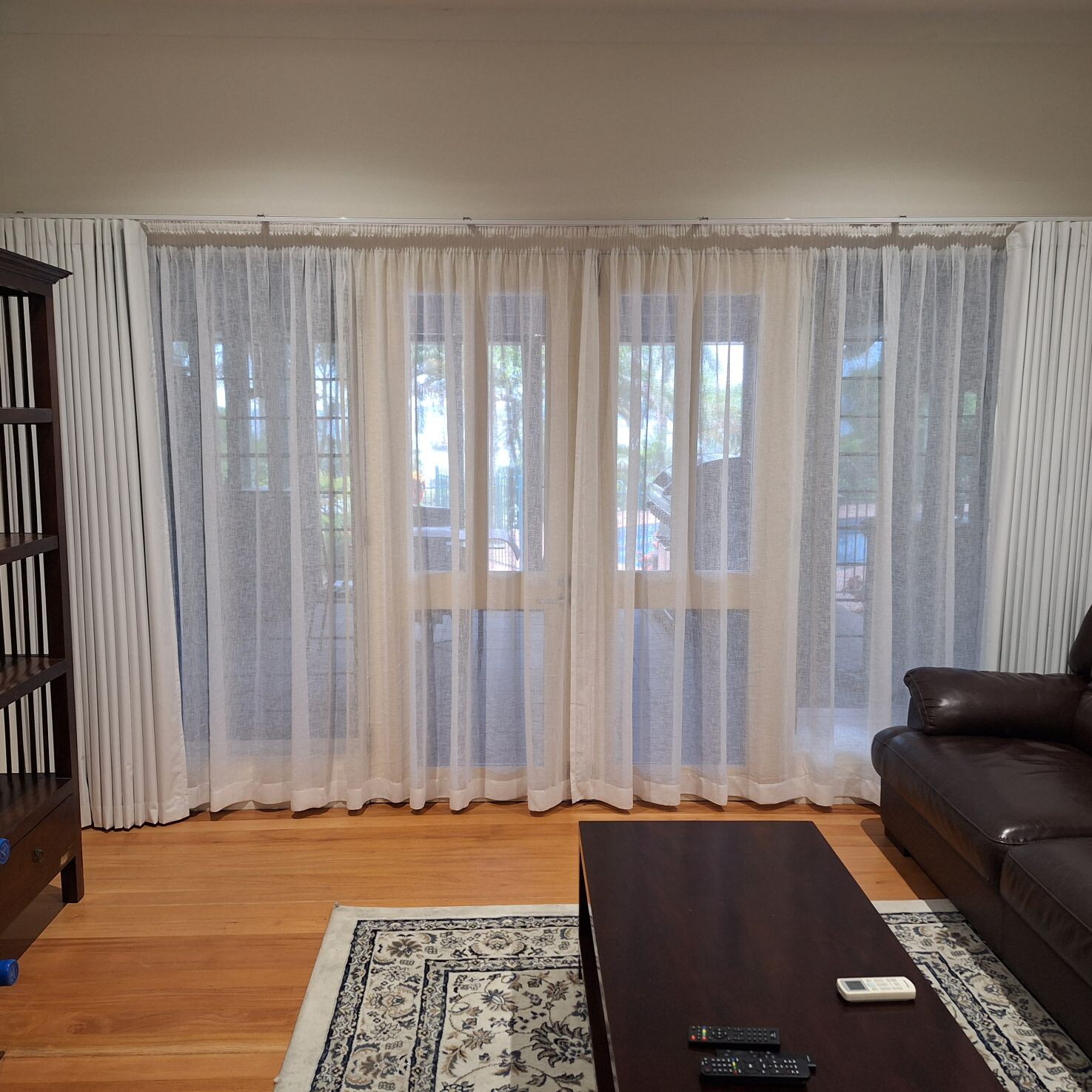 Custom Curtains Box 4-1